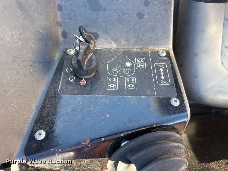 image for item EG2141 2016 Vermeer D9X13III directional boring unit