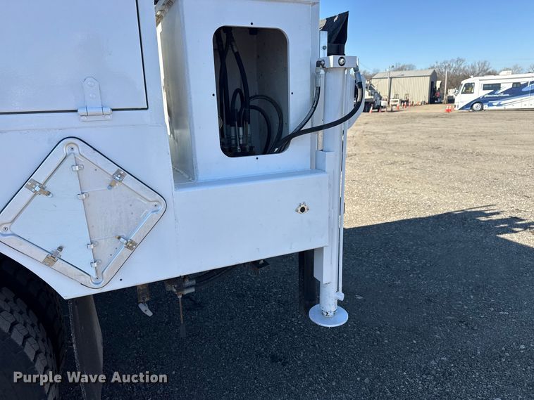 image for item EG2142 2012 Freightliner Business Class M2 utility / service truck