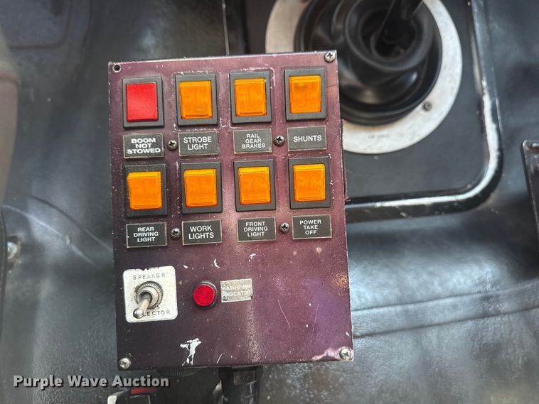 image for item EG2142 2012 Freightliner Business Class M2 utility / service truck