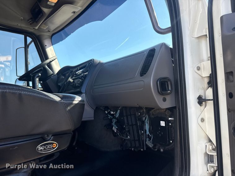 image for item EG2142 2012 Freightliner Business Class M2 utility / service truck