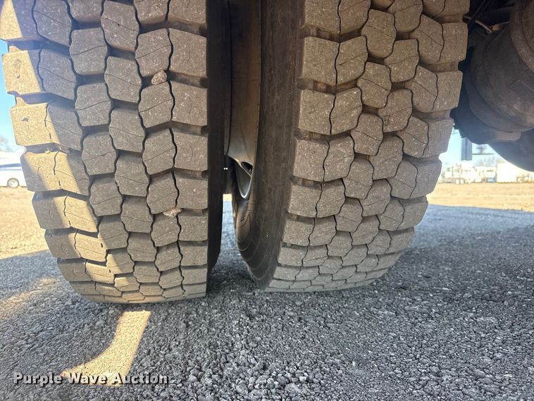 image for item EG2142 2012 Freightliner Business Class M2 utility / service truck