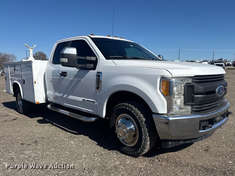 image for item EG2143 2017 Ford F350 Super Duty XL Ext. Cab utility bed pickup truck