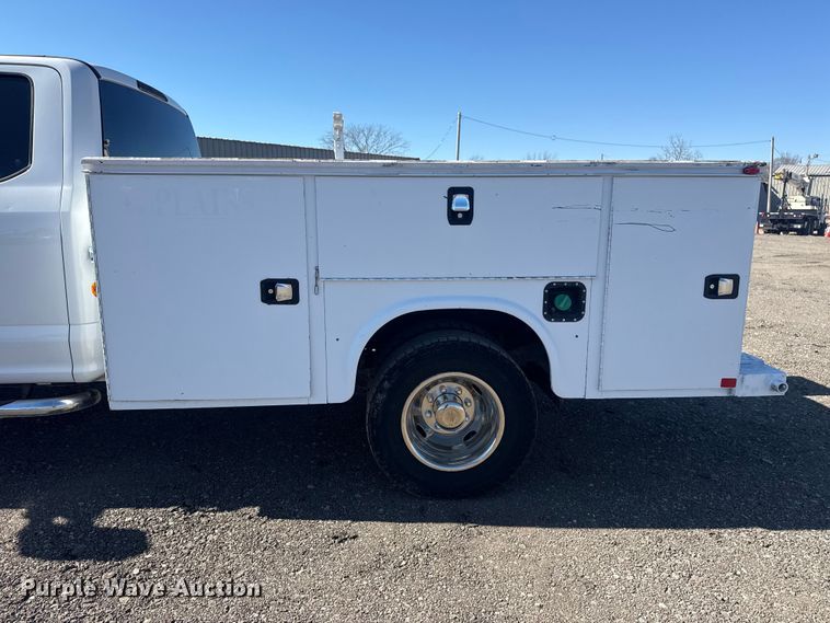 image for item EG2143 2017 Ford F350 Super Duty XL Ext. Cab utility bed pickup truck