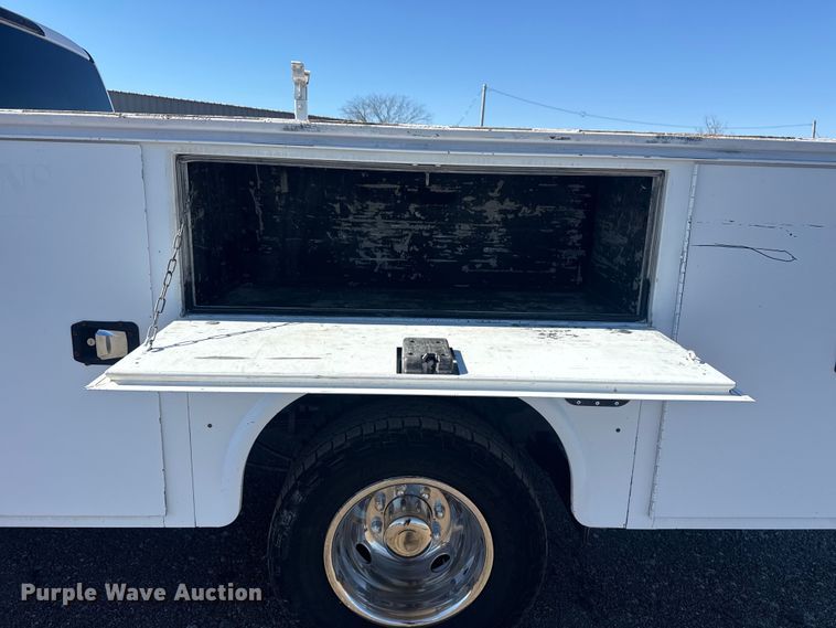 image for item EG2143 2017 Ford F350 Super Duty XL Ext. Cab utility bed pickup truck