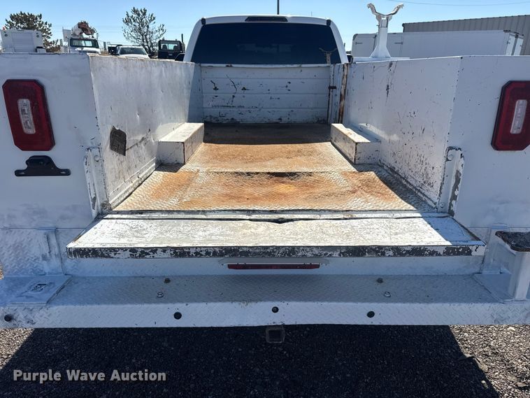 image for item EG2143 2017 Ford F350 Super Duty XL Ext. Cab utility bed pickup truck