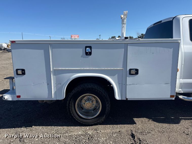 image for item EG2143 2017 Ford F350 Super Duty XL Ext. Cab utility bed pickup truck