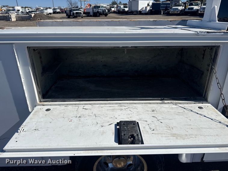 image for item EG2143 2017 Ford F350 Super Duty XL Ext. Cab utility bed pickup truck