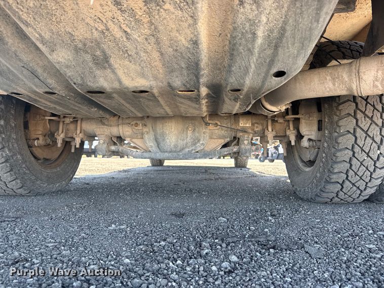 image for item EG2143 2017 Ford F350 Super Duty XL Ext. Cab utility bed pickup truck