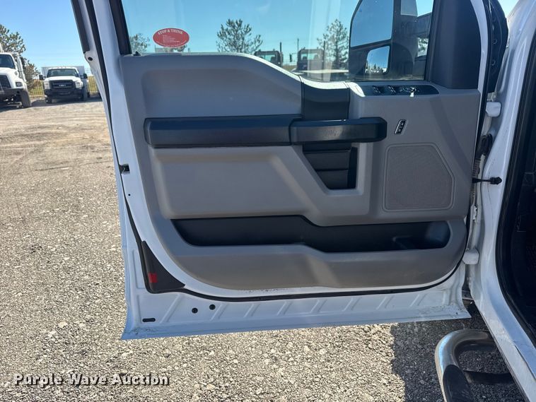 image for item EG2143 2017 Ford F350 Super Duty XL Ext. Cab utility bed pickup truck