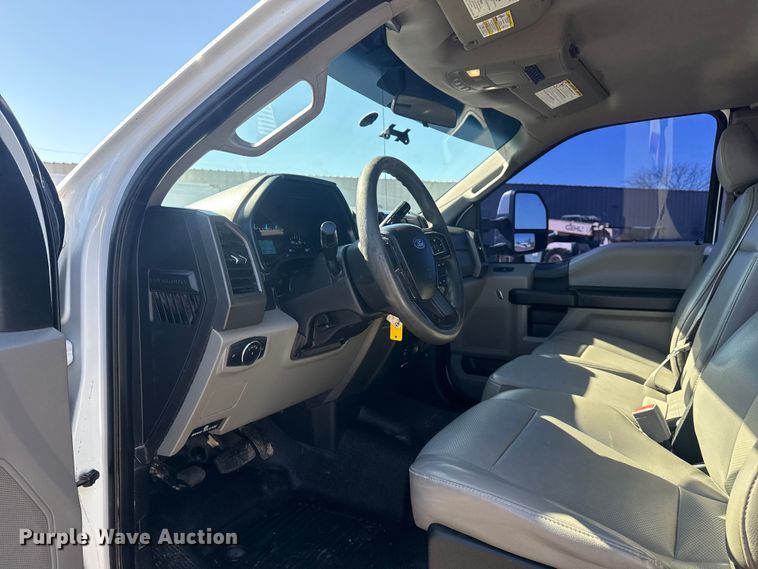 image for item EG2143 2017 Ford F350 Super Duty XL Ext. Cab utility bed pickup truck