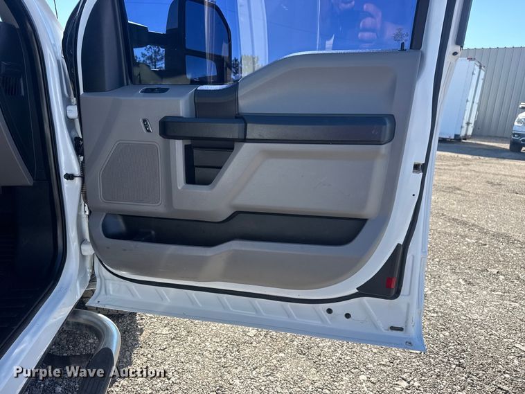 image for item EG2143 2017 Ford F350 Super Duty XL Ext. Cab utility bed pickup truck