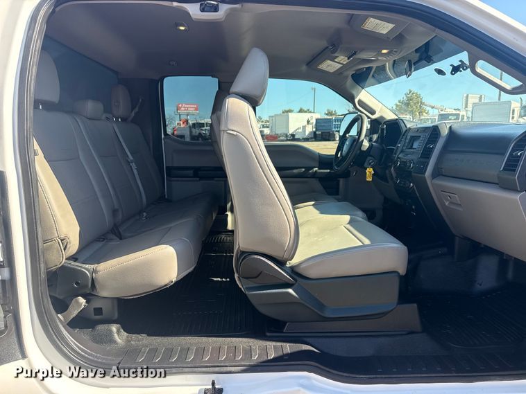 image for item EG2143 2017 Ford F350 Super Duty XL Ext. Cab utility bed pickup truck