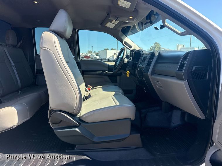 image for item EG2143 2017 Ford F350 Super Duty XL Ext. Cab utility bed pickup truck