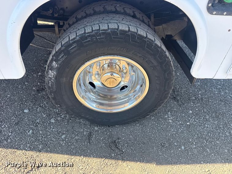 image for item EG2143 2017 Ford F350 Super Duty XL Ext. Cab utility bed pickup truck