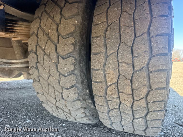 image for item EG2143 2017 Ford F350 Super Duty XL Ext. Cab utility bed pickup truck