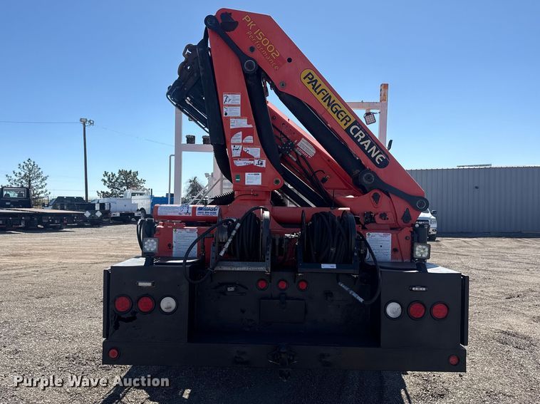 image for item EG2144 2010 International 7500 crane truck