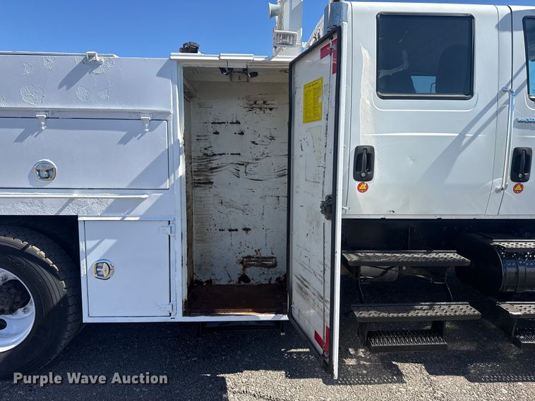 image for item EG2144 2010 International 7500 crane truck