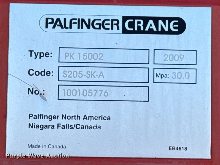 image for item EG2144 2010 International 7500 crane truck