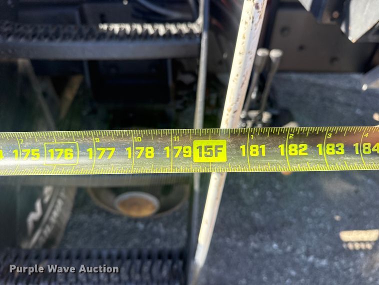 image for item EG2144 2010 International 7500 crane truck