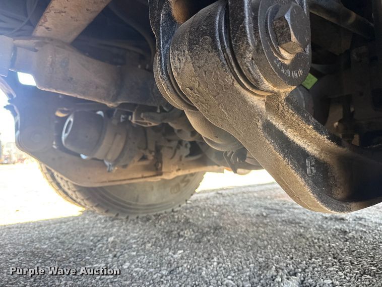 image for item EG2144 2010 International 7500 crane truck