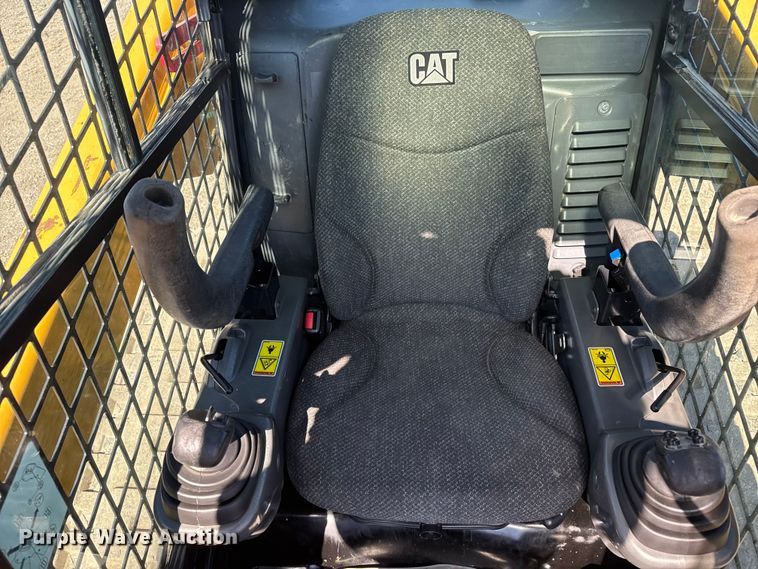 image for item EG2145 2016 Caterpillar 299D2 tracked skid steer loader