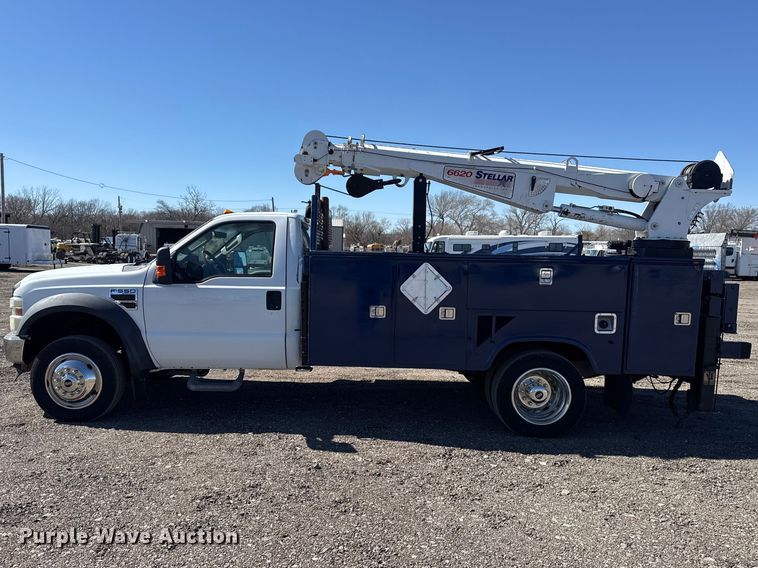 image for item EG2146 2010 Ford F550 Super Duty XL utility / service truck