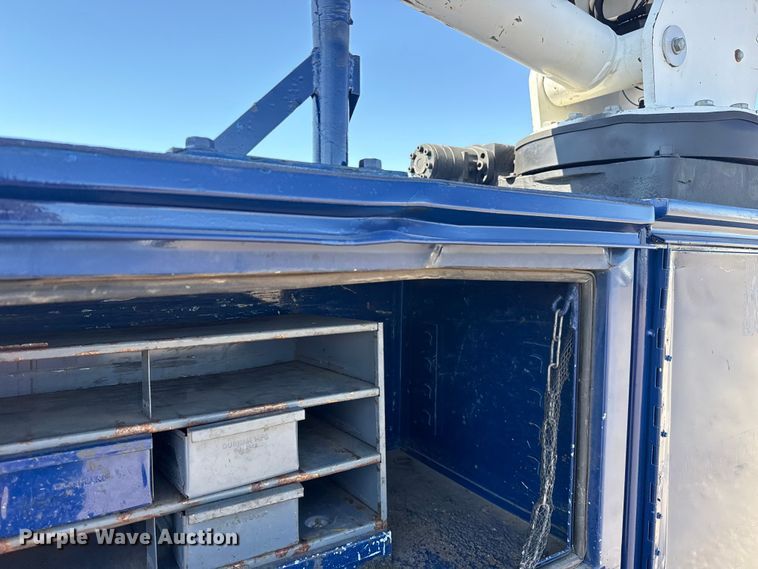 image for item EG2146 2010 Ford F550 Super Duty XL utility / service truck