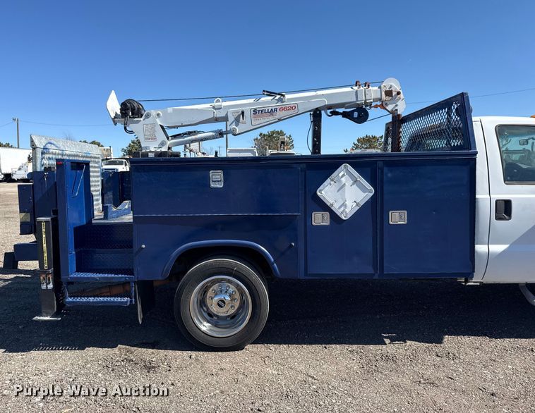 image for item EG2146 2010 Ford F550 Super Duty XL utility / service truck