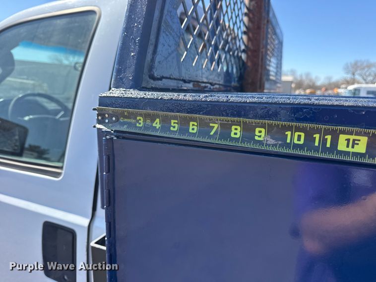 image for item EG2146 2010 Ford F550 Super Duty XL utility / service truck