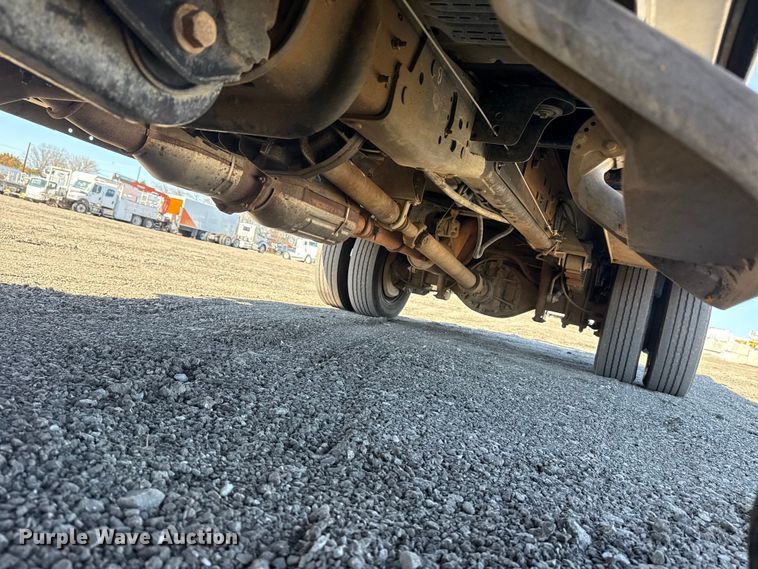 image for item EG2146 2010 Ford F550 Super Duty XL utility / service truck