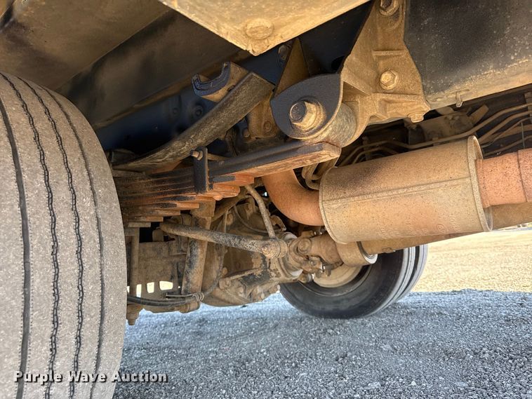 image for item EG2146 2010 Ford F550 Super Duty XL utility / service truck