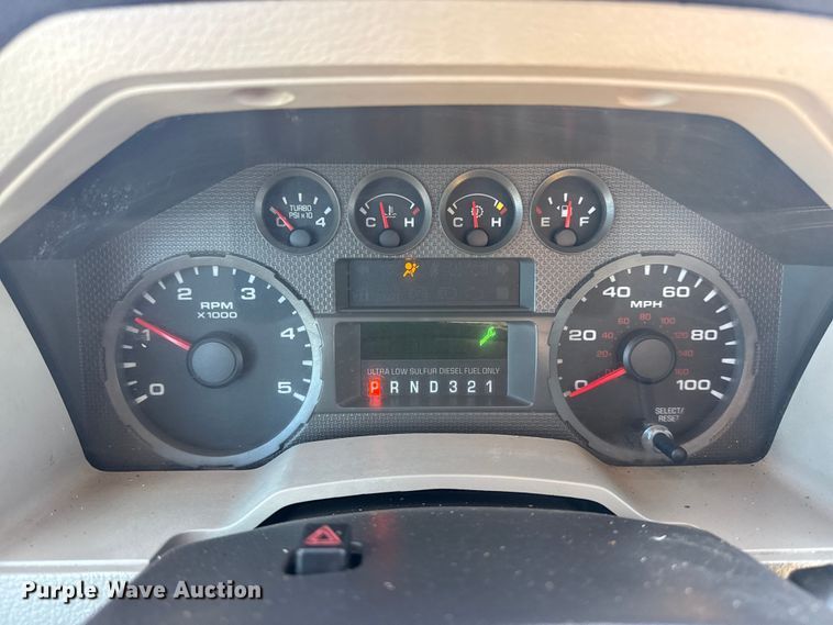 image for item EG2146 2010 Ford F550 Super Duty XL utility / service truck
