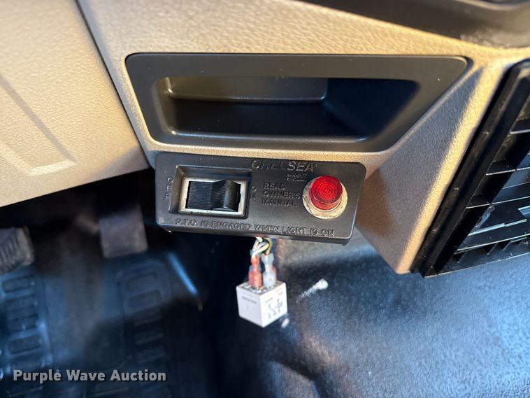 image for item EG2146 2010 Ford F550 Super Duty XL utility / service truck