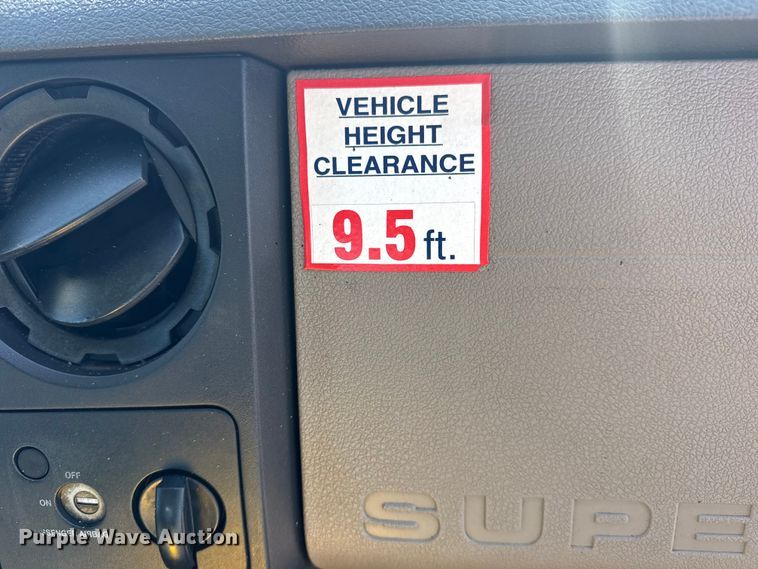 image for item EG2146 2010 Ford F550 Super Duty XL utility / service truck