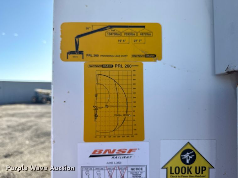 image for item EG2149 2010 International 7600 crane truck