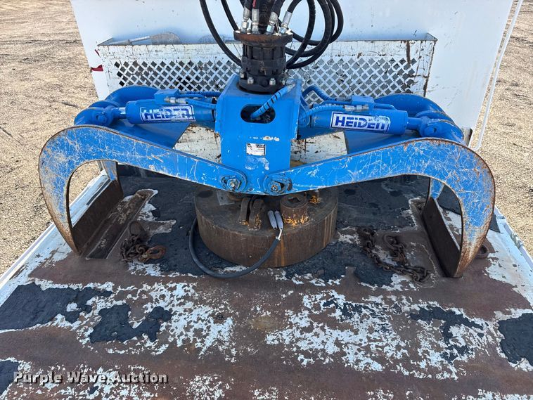 image for item EG2149 2010 International 7600 crane truck