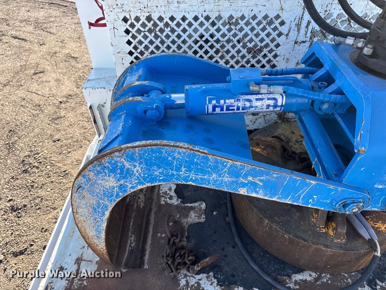 image for item EG2149 2010 International 7600 crane truck