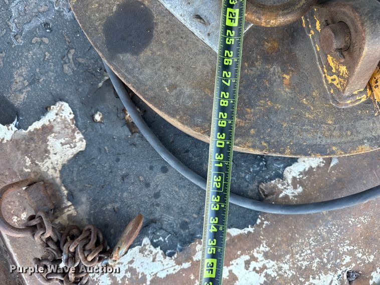 image for item EG2149 2010 International 7600 crane truck