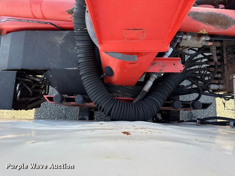 image for item EG2149 2010 International 7600 crane truck