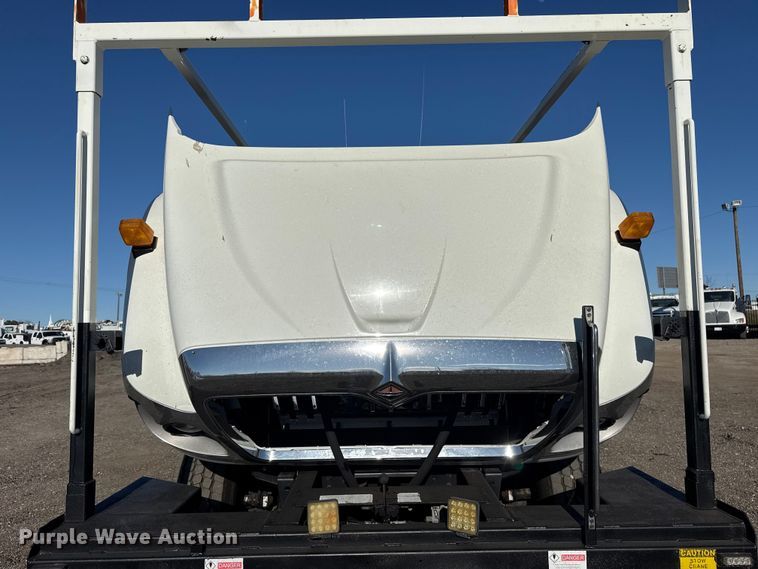 image for item EG2149 2010 International 7600 crane truck