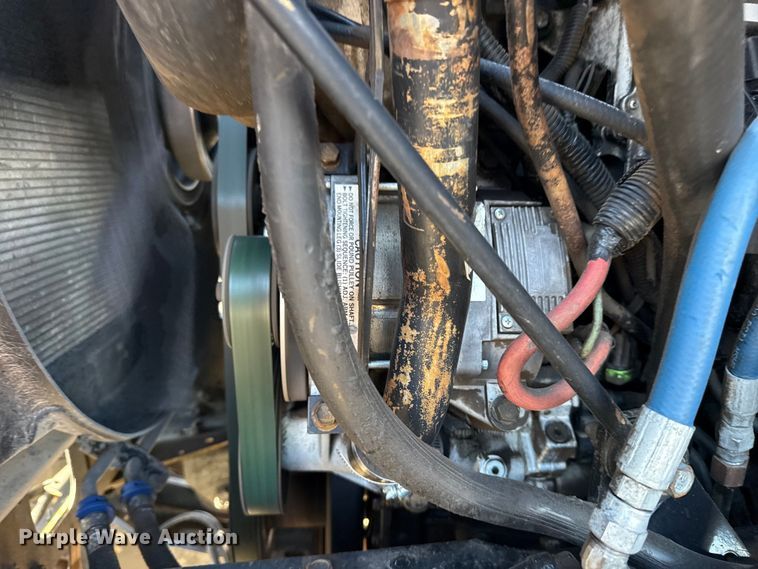 image for item EG2149 2010 International 7600 crane truck