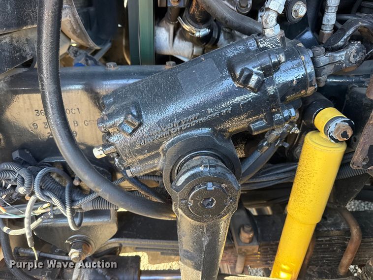 image for item EG2149 2010 International 7600 crane truck