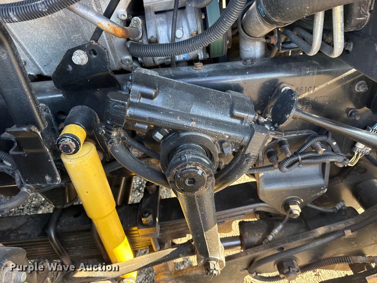 image for item EG2149 2010 International 7600 crane truck