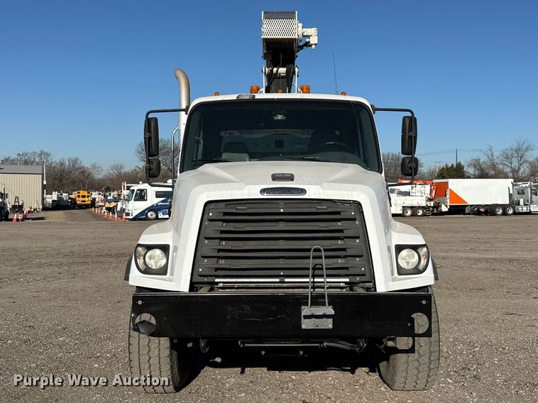 image for item EG2150 2014 Freightliner 114SD crane truck