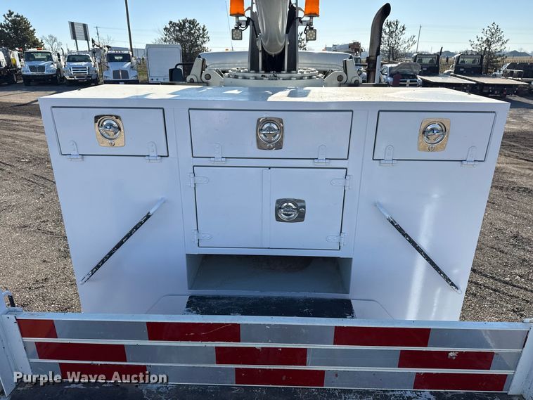 image for item EG2150 2014 Freightliner 114SD crane truck