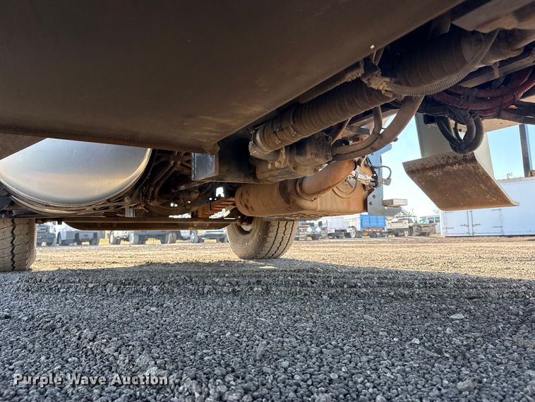 image for item EG2150 2014 Freightliner 114SD crane truck