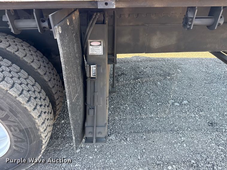 image for item EG2150 2014 Freightliner 114SD crane truck