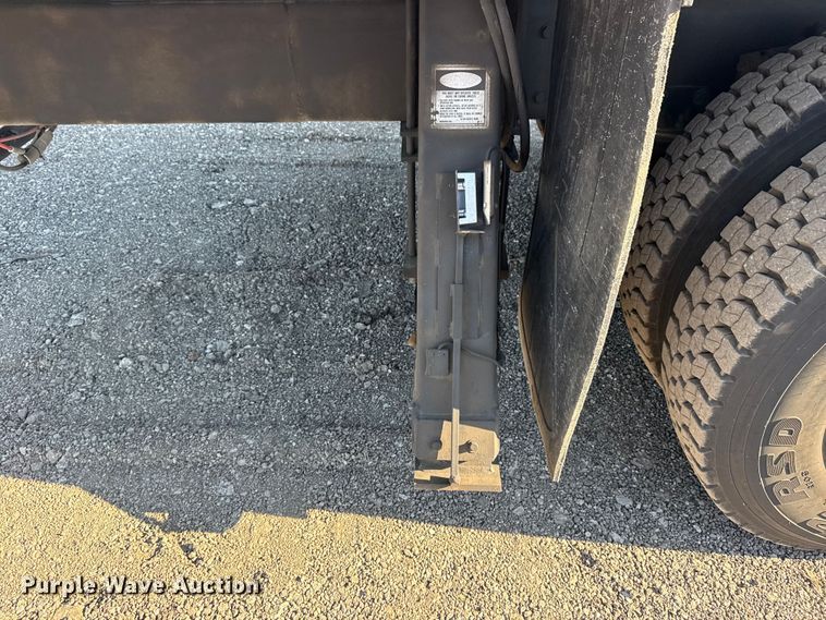 image for item EG2150 2014 Freightliner 114SD crane truck