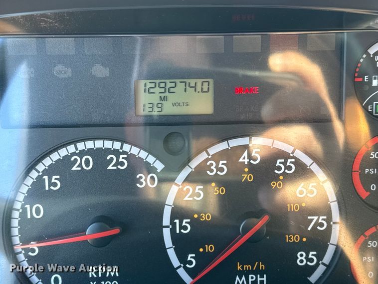 image for item EG2150 2014 Freightliner 114SD crane truck