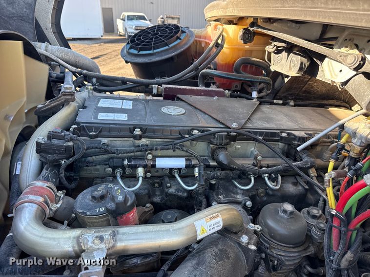 image for item EG2150 2014 Freightliner 114SD crane truck